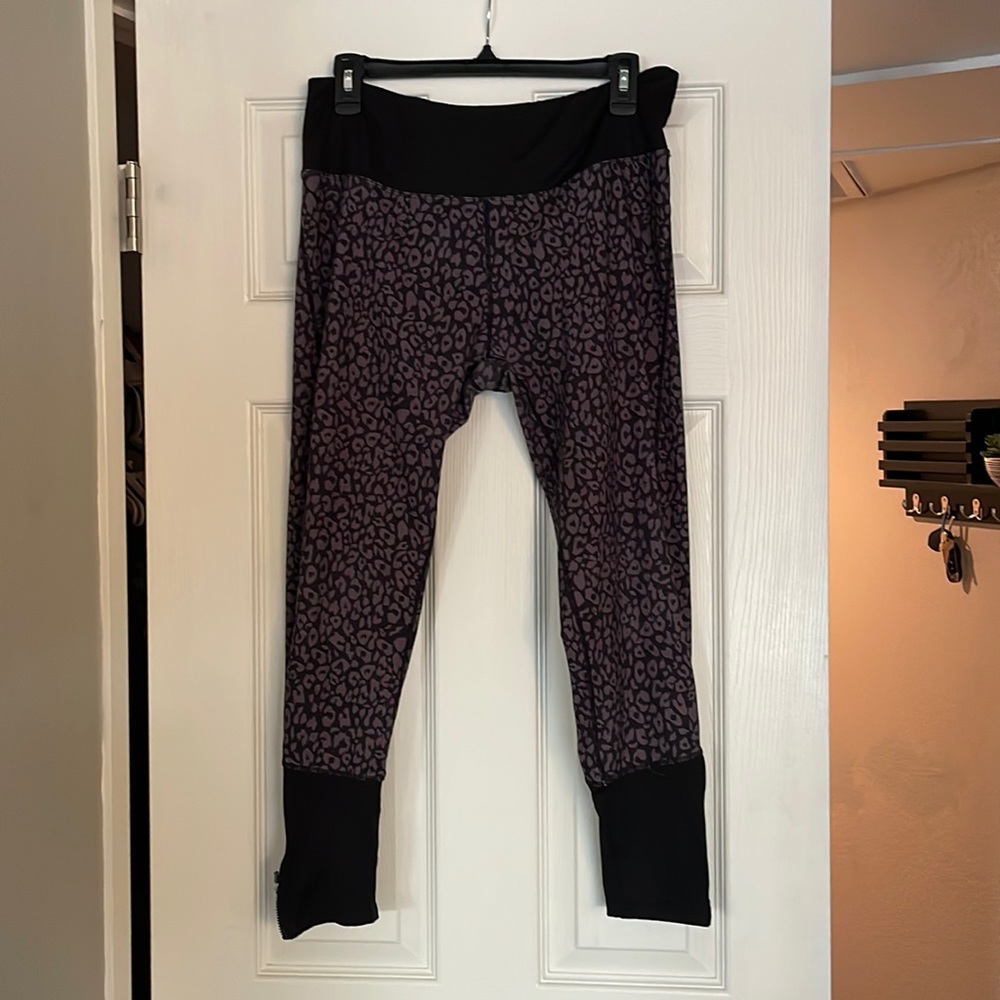 TeMa Athletics leopard print leggings.